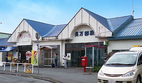 �������w