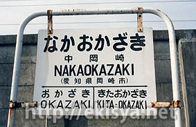 �������@������w