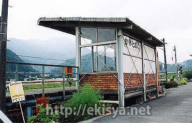 �����@��a�w