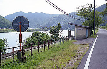 �]�Ö{���w