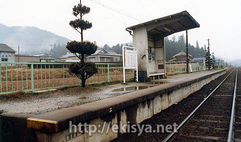 �M�y���@���|�w