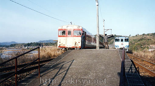 �������@���ډw