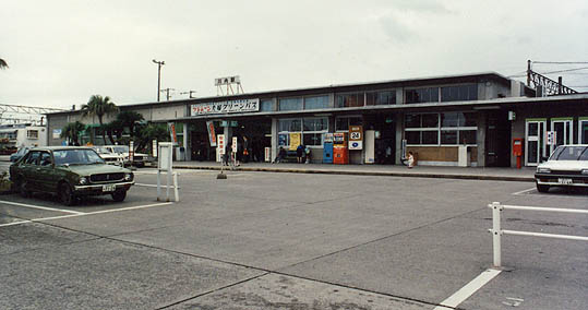 �{�V����@����w