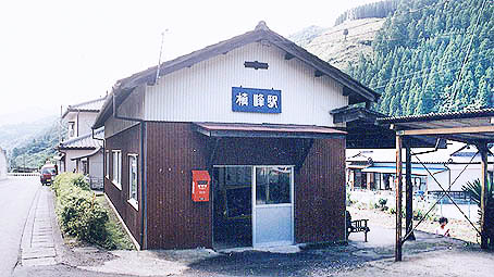 �������@����w