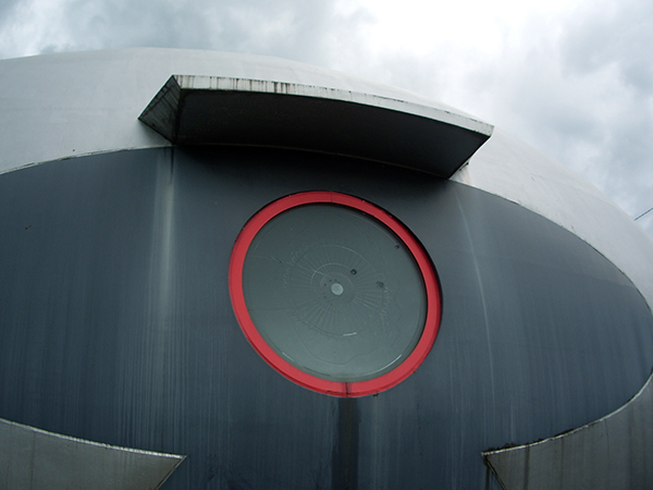 �k�z�}�s ���т��w