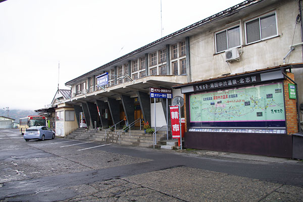 ���c���w