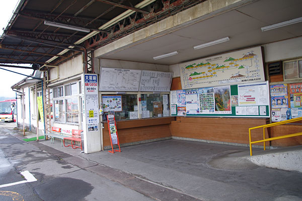 ���c���w