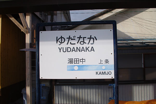 ���c���w