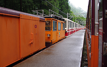 �������J�S�� �o���w