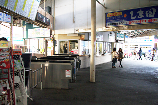 �O���L���H�w