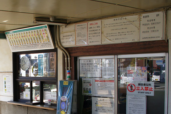 �������w