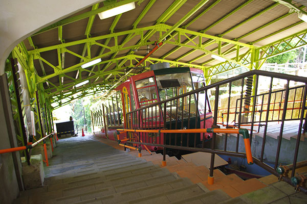 �P�[�u������w