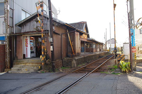 ����V�w�i�I�B�S���j