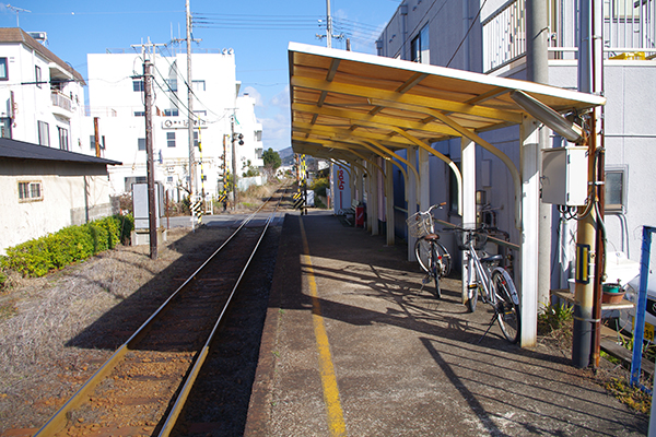 �s�����O�w�i�I�B�S���j