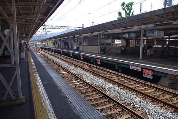 ���R�ω��w