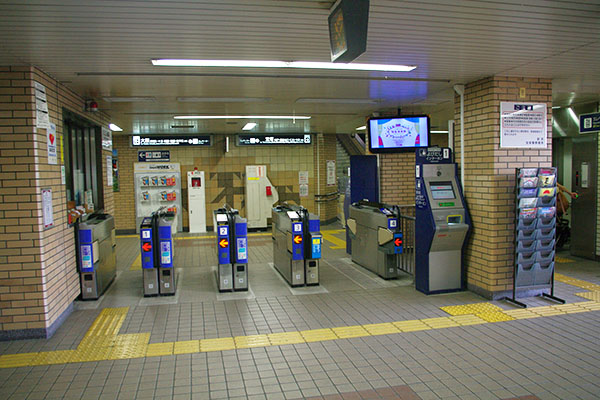 ���R�ω��w