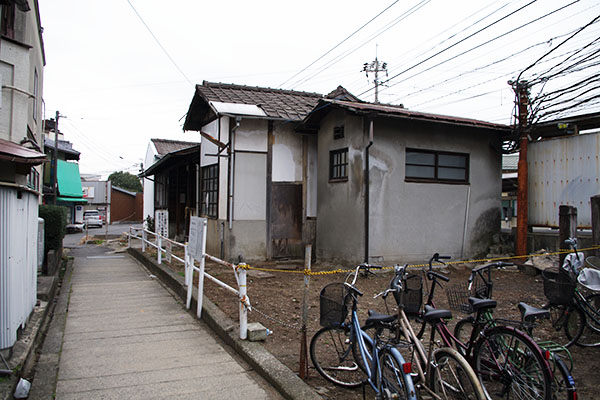 ���L�d�����s�w