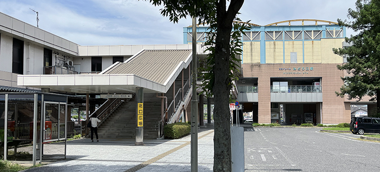 �X�J�C���[���T�[�r�X �݂ǂ���w