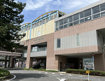 �X�J�C���[���T�[�r�X �݂ǂ���w