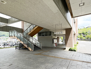 �X�J�C���[���T�[�r�X �݂ǂ���w