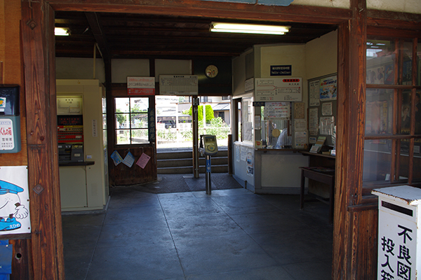 ���͌��w�@���w��